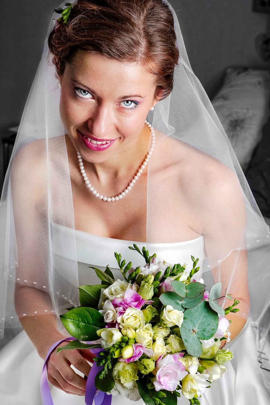 Portrait de mariée avec bouquet photographié à Monaco